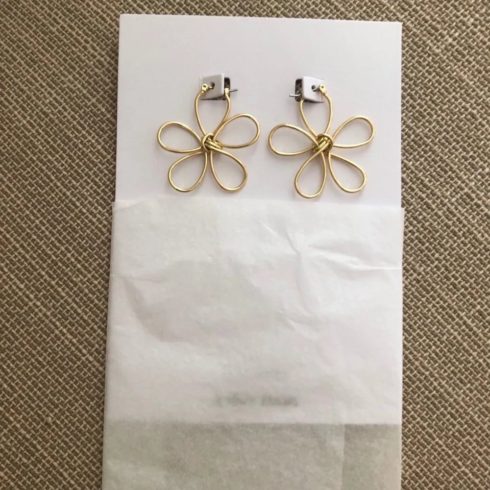 & Other Stories Floral Drop Earrings_3